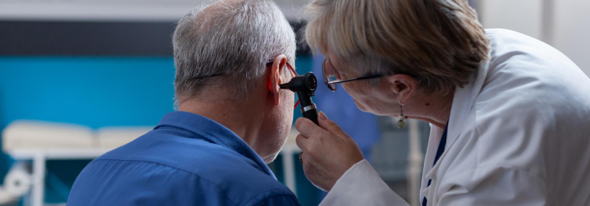 Удаление инородных тел из уха Удаление инородных тел из уха